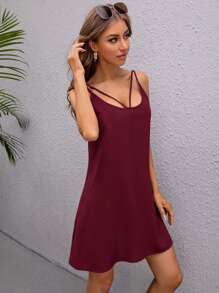 SHEIN LUNE 綁帶細節素色吊帶連衣裙 - 酒紅色 - 查看 3