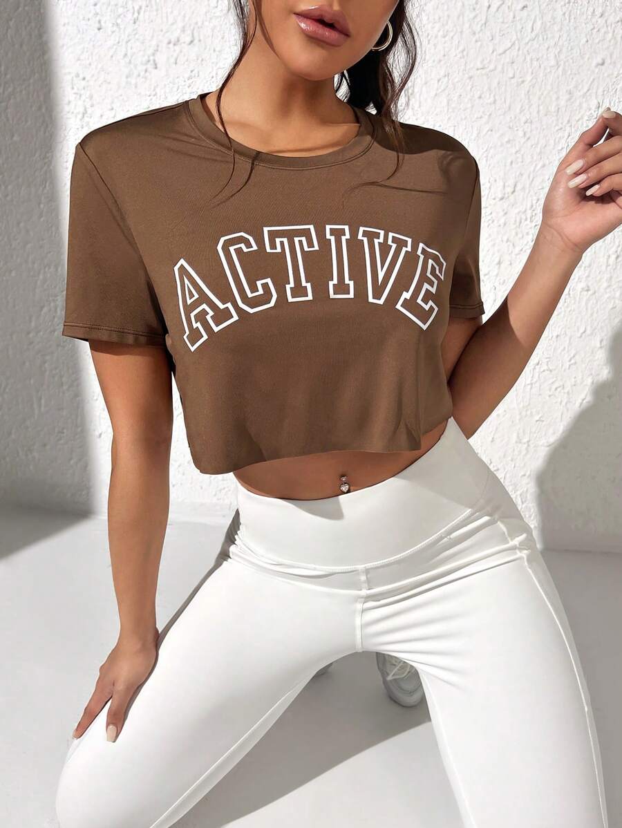 SHEIN Sports Camiseta crop con estampado de letra - Marrón - Ver 1