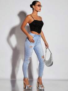 SHEIN BAE 珍珠串珠細節破洞緊身牛仔褲 - 淺色水洗藍 - 查看 5