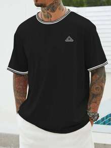 Manfinity Homme 男士幾何印花條紋飾邊T恤 - 黑色 - 查看 1