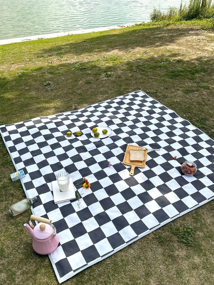1pc Printed Picnic Mat - Black and White - View 1
