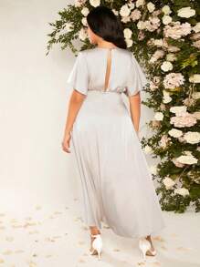 SHEIN Belle 大碼素色高低下擺緞面伴娘連衣裙 - 米色 - 查看 4