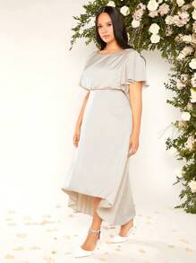 SHEIN Belle 大碼素色高低下擺緞面伴娘連衣裙 - 米色 - 查看 6