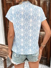 SHEIN VCAY Allover Print Batwing Sleeve Popover Blouse - Blue and White - View 2