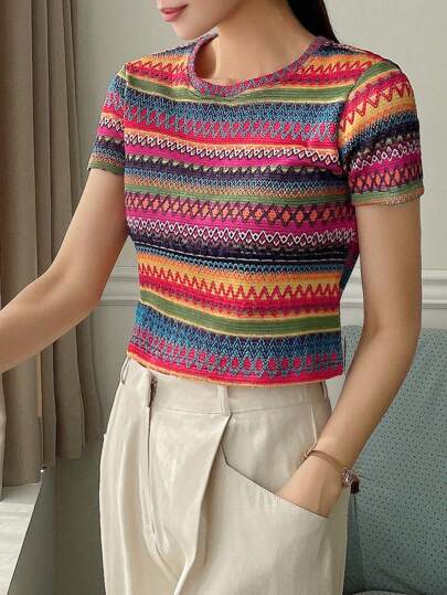 DAZY Chevron Print Crop Tee