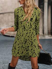 SHEIN Clasi Vestido con estampado de manga enrollada - Verde Oliva - Ver 3