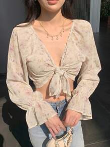 DAZY Áo kiểu crop top tay bồng thắt nút phía trước in hoa, trang phục đi nghỉ mát cho nữ. - Nhiều màu - Xem 3