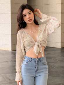 DAZY Áo kiểu crop top tay bồng thắt nút phía trước in hoa, trang phục đi nghỉ mát cho nữ. - Nhiều màu - Xem 4