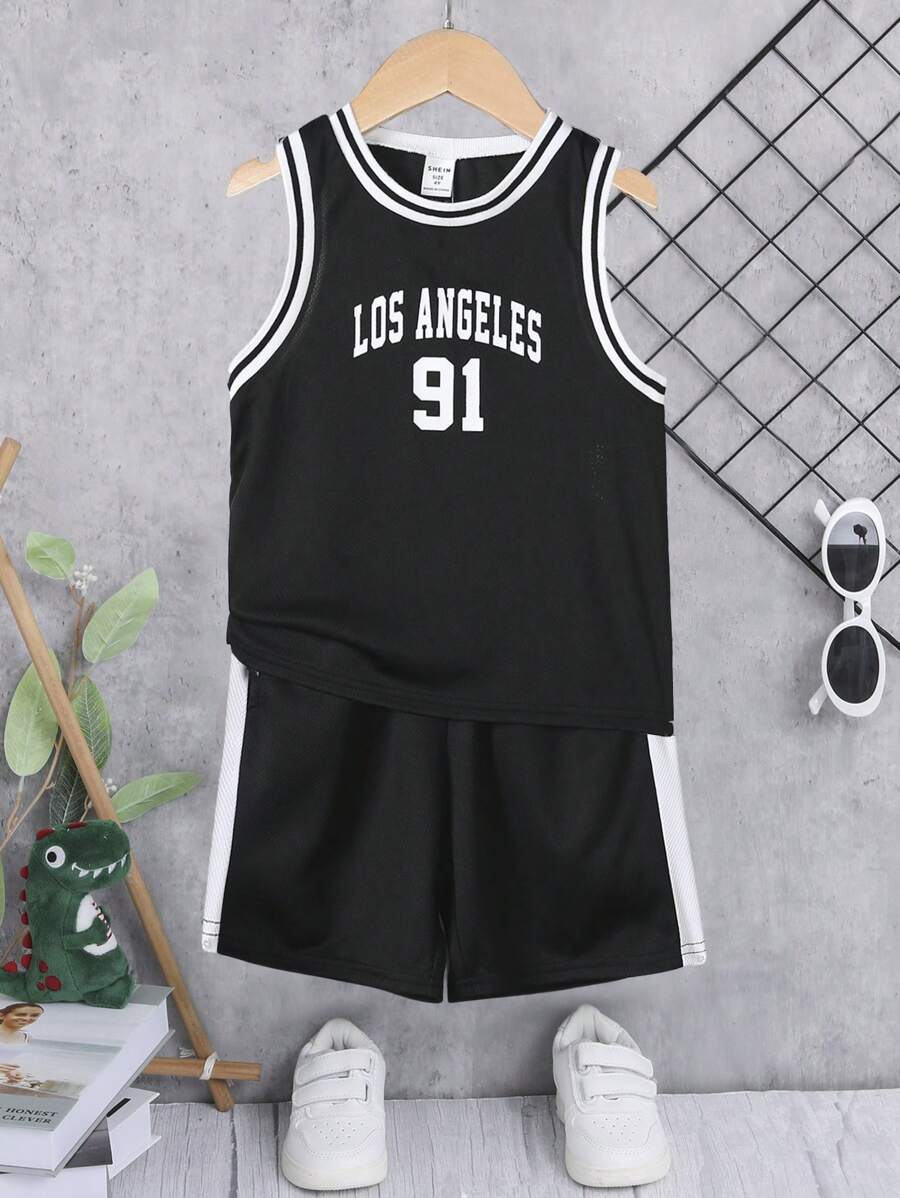 SHEIN 小男童字母圖案條紋飾邊背心上衣和短褲 - 黑色 - 查看 1