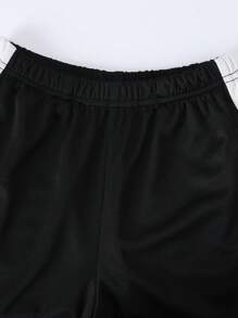 SHEIN 小男童字母圖案條紋飾邊背心上衣和短褲 - 黑色 - 查看 5