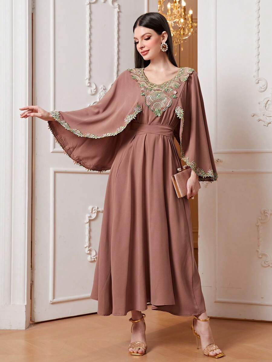 Modelyn Váy Ả Rập Đề can Thắt lưng Hoa Thanh lịch - Màu be - Xem 1