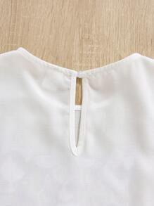 SHEIN Tween 女童休闲百搭肖像印花高低下摆衬衫 - 白色 - 查看 5