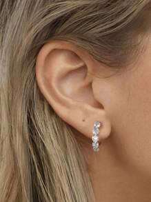 ESBERRY 1 对华丽 S925 纯银莫桑石钻石牛头耳环 送给女性的简单礼物 - 銀色 - 查看 2