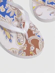 Grefit 女士佩斯利图案趾柱人字拖，时尚户外 PVC 人字拖，夏季度假鞋，夏季促销，返校鞋，大学生鞋，圣诞节，秋季，新年假期 - 白色 - 查看 4