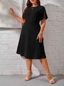 SHEIN Clasi 大碼素色A字連衣裙 - 黑色 - 查看 3