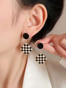 1對幾何花印花方形吊墜耳環,是女性約會夜晚、派對的完美禮物 - 彩色 - 查看 2