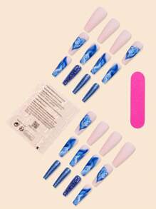 Ponte glamuroso con 24 uñas postizas con patrón de corazón mate de llama azul de ataúd largo y 1 lima de uñas y 1 hoja de cinta para uñas - Multicolor - Ver 2