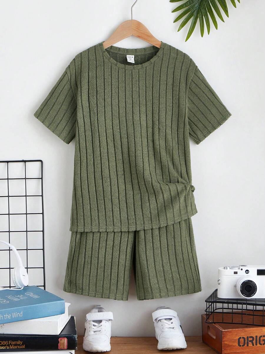 SHEIN 青少年男孩實色帶肋針織T恤和短褲 - 軍綠色 - 查看 1