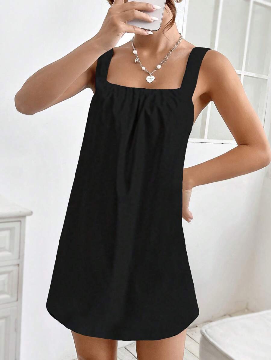 SHEIN PETITE Đầm màu trơn Giải trí - màu đen - Xem 1