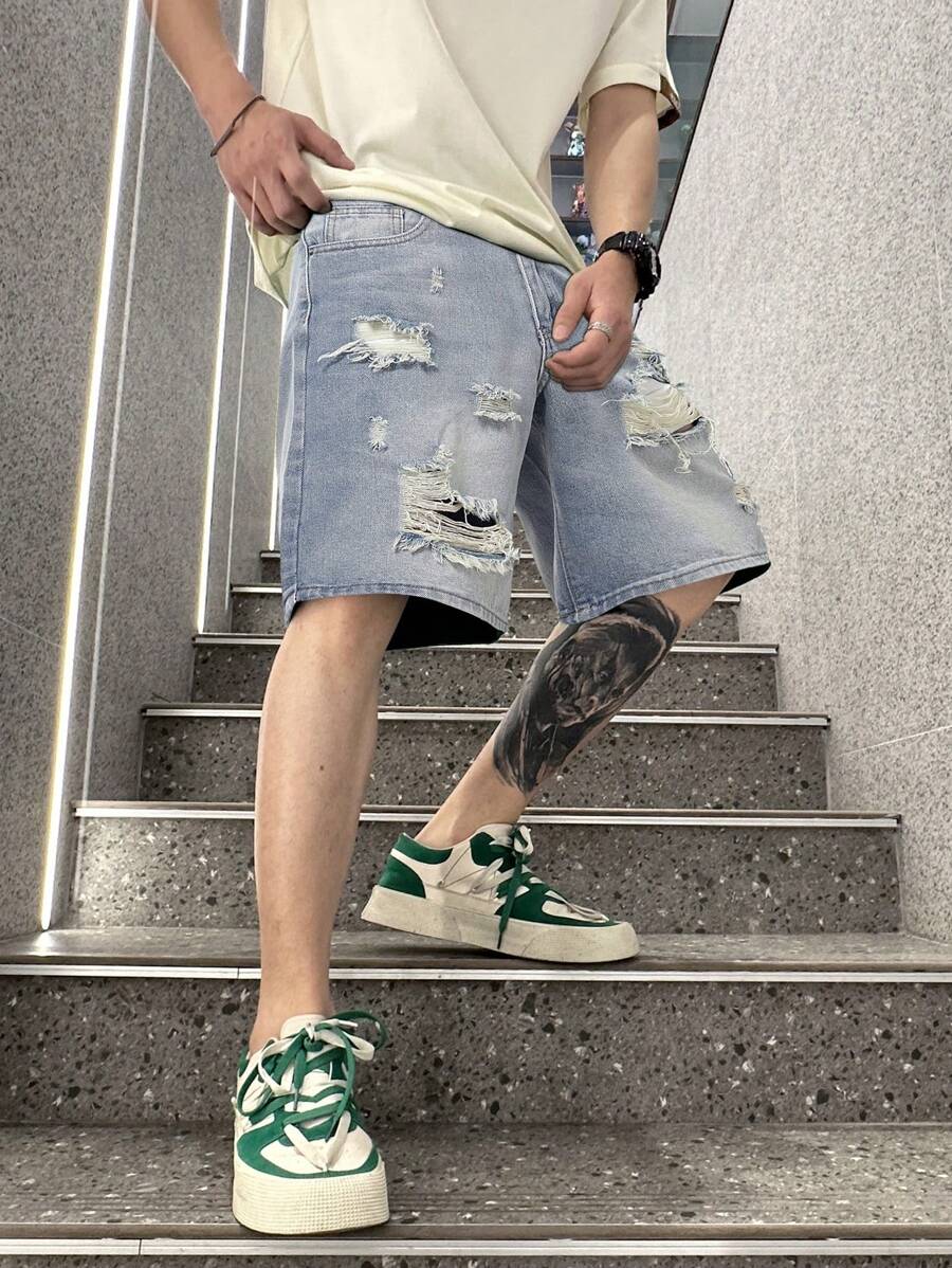 Manfinity Roghcode Lỏng lẻo phù hợp Nam Rách Và Frayed Quần short Denim - Rửa nhẹ - Xem 1