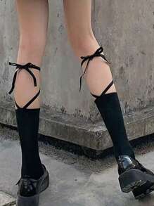 1pair Women Lace Up Design Solid Color Socks For Daily