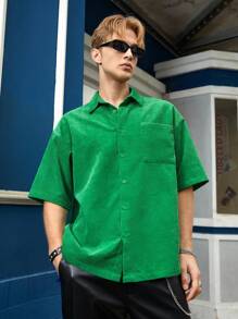 Manfinity RebelGame Men Solid Pocket Patched Button Front Corduroy Shirt - Green - View 1