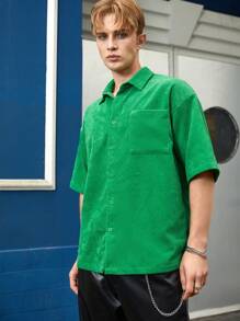 Manfinity RebelGame Men Solid Pocket Patched Button Front Corduroy Shirt - Green - View 4
