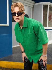 Manfinity RebelGame Men Solid Pocket Patched Button Front Corduroy Shirt - Green - View 5