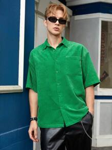 Manfinity RebelGame Men Solid Pocket Patched Button Front Corduroy Shirt - Green - View 6