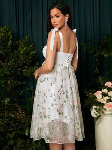 SHEIN Váy Bà bầu Lộ Lưng Thêu Thắt nút Ren lên Hoa Thanh lịch - trắng - Xem 2