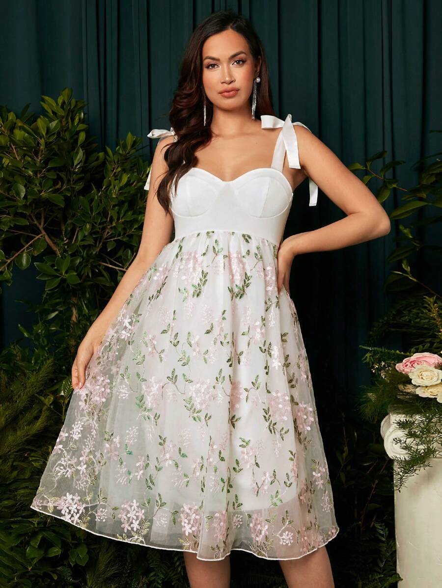 SHEIN Váy Bà bầu Lộ Lưng Thêu Thắt nút Ren lên Hoa Thanh lịch - trắng - Xem 1