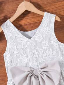 SHEIN Chicas Vestido con lazo delantero de malla con bordado - Gris Claro - Ver 3