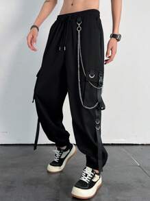 Manfinity EMRG Men Chain Detail Flap Pocket Side Cargo Trousers - Black - View 1