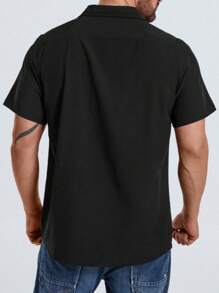 Manfinity Homme 男士王冠和字母圖案襯衫 - 黑色 - 查看 2