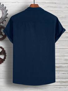 Manfinity Homme 男士1入組前排扣襯衫 - 藏蓝色 - 查看 2