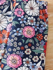 SHEIN Cô Gái Trẻ Đồ họa ô tô và chữ cái Áo thun & In hoa Quần short - Nhiều màu - Xem 3