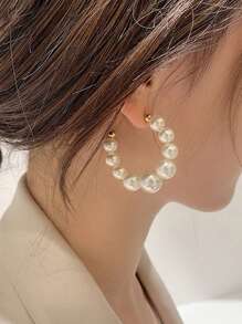 人造珍珠裝飾耳環 - 白色 - 查看 1