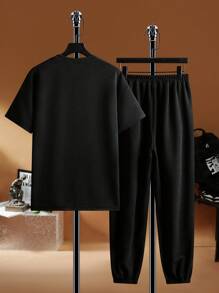 Manfinity LEGND Men Letter Graphic Tee & Joggers - Black - View 2