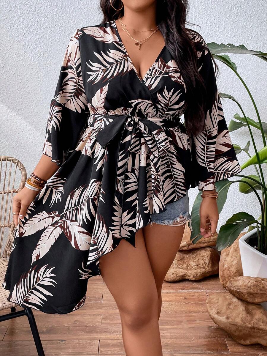 SHEIN LUNE 大碼熱帶圖案不對稱下擺腰帶襯衫 - 黑色 - 查看 1