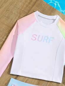 年轻女孩渐变色字母图案插肩袖比基尼夏季海滩装