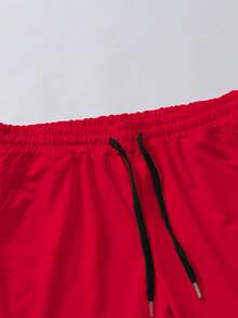 Manfinity Homme Quần Short Nam Dây kéo Túi Lá thư Giải trí - Màu Đỏ Sâu - Xem 3