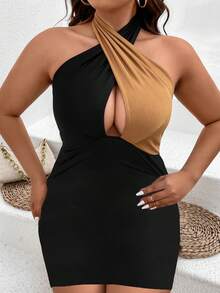 SHEIN LUNE 大碼雙色交叉圍裹後背繫帶吊脖緊身連衣裙 - 彩色 - 查看 3