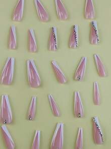 24入組長彎形法式白色閃粉假指甲，附1支指甲檔和1片膠帶壓縮假甲，美甲工具供應