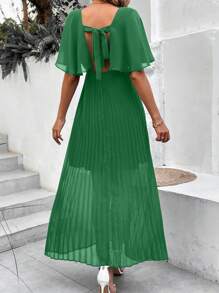 SHEIN Clasi Plunge Neck Batwing Sleeve Pleated Dress - Green - View 2