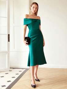 MOTF PREMIUM 一字肩中長連衣裙 - 墨綠色 - 查看 3