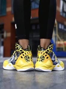 Men Chinese Character Graphic Basketball Shoes, Fabric Lace-up Front Sneakers - Yellow - View 2