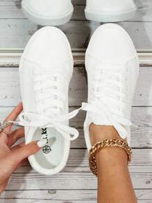 Lace-up Front Skate Shoes, White Athletic Sneakers With Solid Color Laces For Women's Casual Sporting