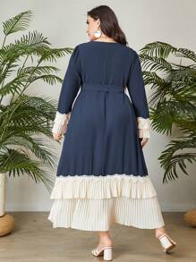 Al Najma Đầm Plus Size Thắt lưng Xếp li phân lớp Khối Màu Khiêm tốn - Màu xanh hải quân - Xem 2