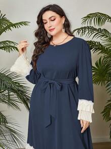 Al Najma Đầm Plus Size Thắt lưng Xếp li phân lớp Khối Màu Khiêm tốn - Màu xanh hải quân - Xem 3