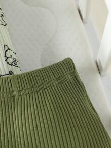 SHEIN 男嬰卡通圖案撞色滾邊連體衣和短褲